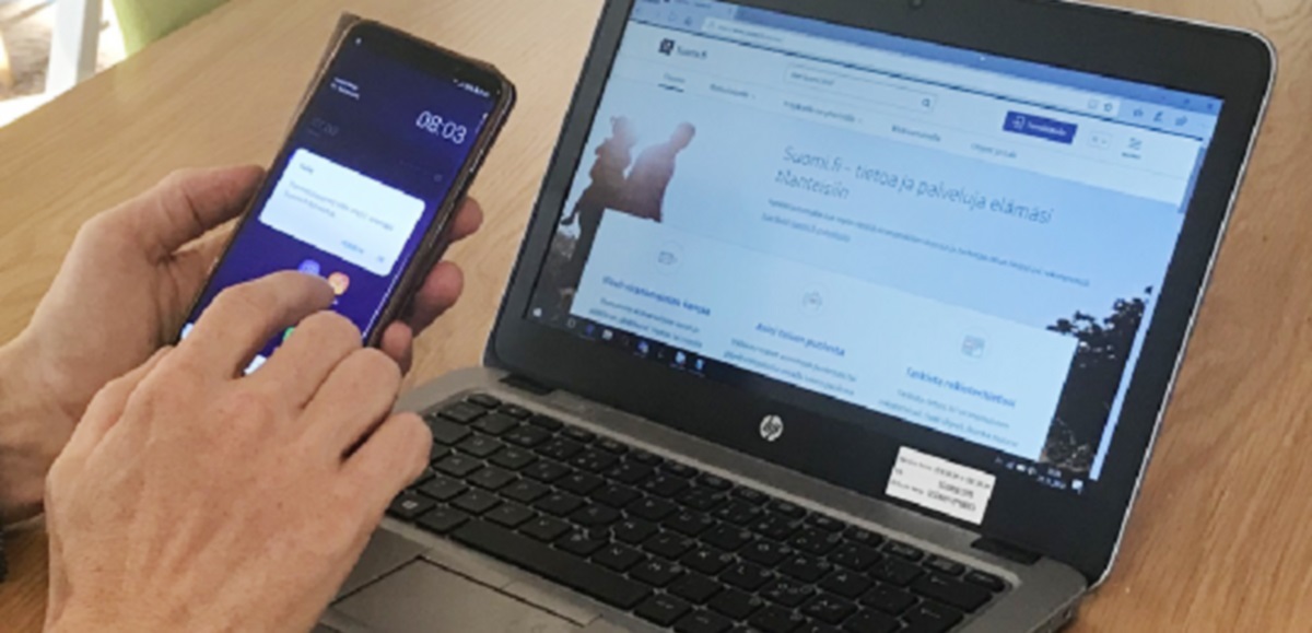 Korona kiihdytti mobiilivarmenteen käyttöä – ”Iso loikka kohti digitaalista  yhteiskuntaa” | artikkeli | Mobiilivarmenne | Sähköinen  henkilöllisyystodistus | Telia | Palvelut | Kauppa | Telia